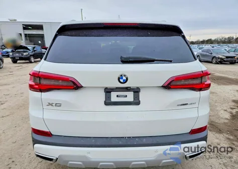 2021 BMW X5 Sdrive 40I z USA, uszkodzony, nr VIN 5UXCR4C06M9F92397